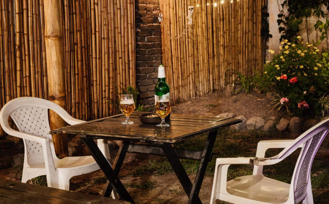 Hostal Namaste Salta Exterior photo